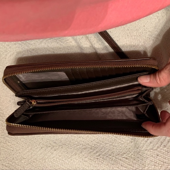 Michael Kors purse and wallet set - Picture 10 of 11